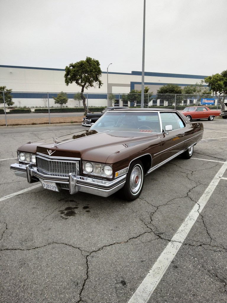 Xe mô hình CADILLAC Coupe Deville 1973 GREENLIGHT tỉ lệ 1:64 Xe mô hình CADILLAC Coupe Deville 1973 GREENLIGHT tỉ lệ 1:64